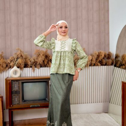 Ruffle Blouse Set (Top & Skirt) | Raya Collection | DR135, DR136 Dark Green