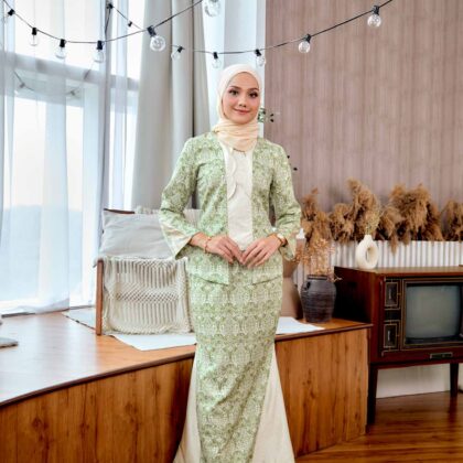 Kebaya Set (Top & Skirt) | Raya Collection | DR135, DR136 Green