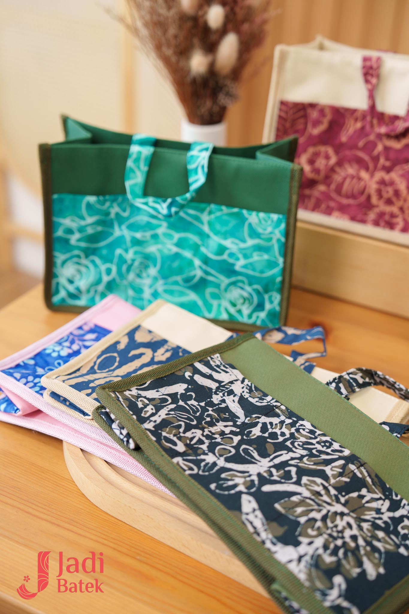 Batik Reversible Organizer Bag | BP169 - Image 2