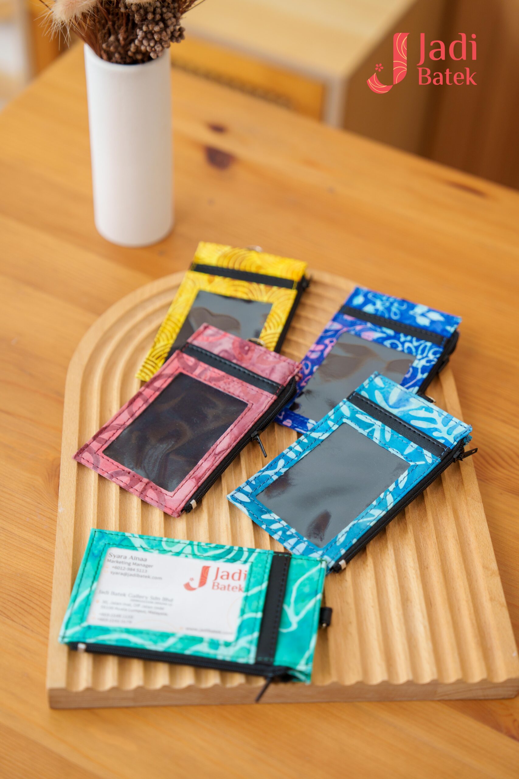 Batik ID Card Holder + Zipper | BP170