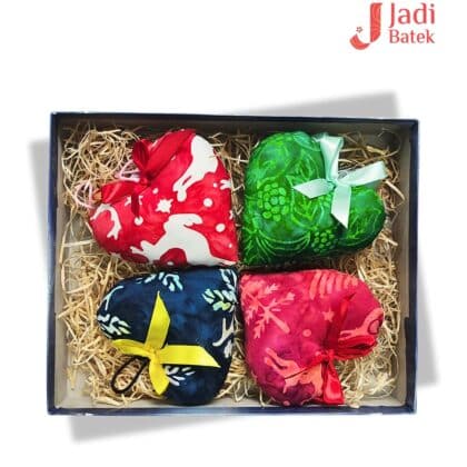 Batik Christmas Ornament | Heart shape | BP140-01